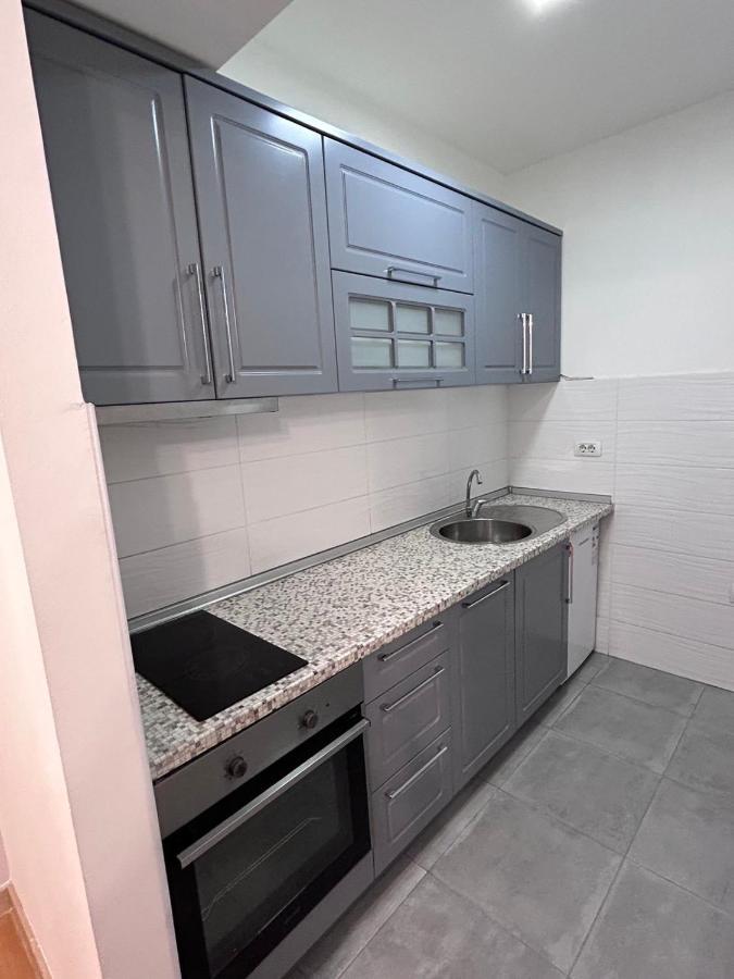 Apartments Empire - Adora Flatiron Skopje Esterno foto